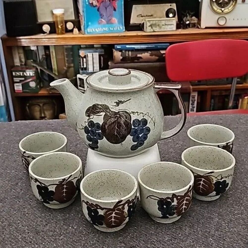 Toyo Japan Handcrafted 8 PC tea set Ceramic Tea Set